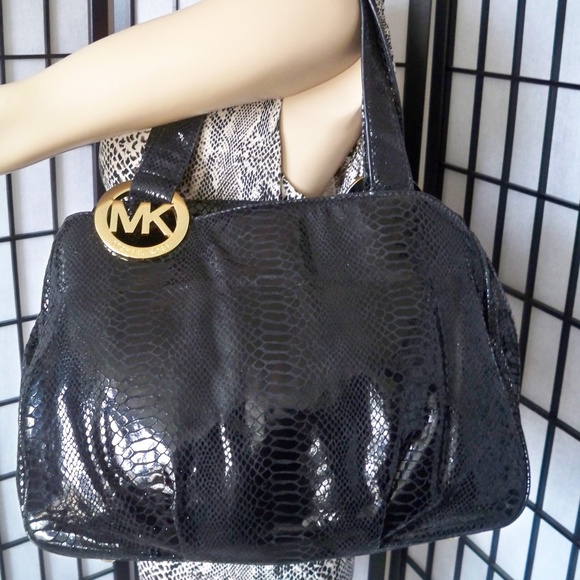 MICHAEL KORS Black Snakeskin Leather Shoulder Bag - Picture 3 of 5